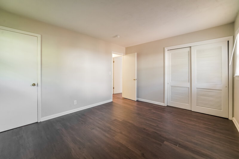 1,825/Mo, 1839 Kimberly Dr SW Marietta, GA 30008 Main Bedroom View 2