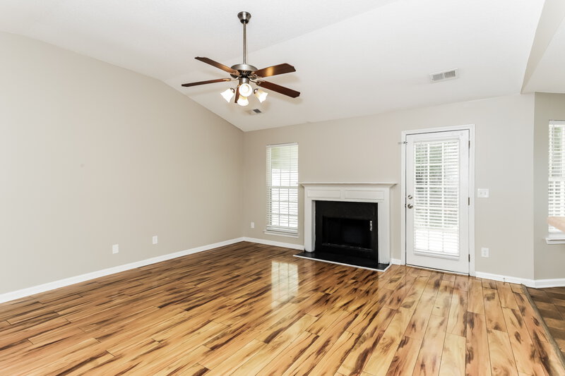1,845/Mo, 808 Aarons Ct McDonough, GA 30252 Living Room View