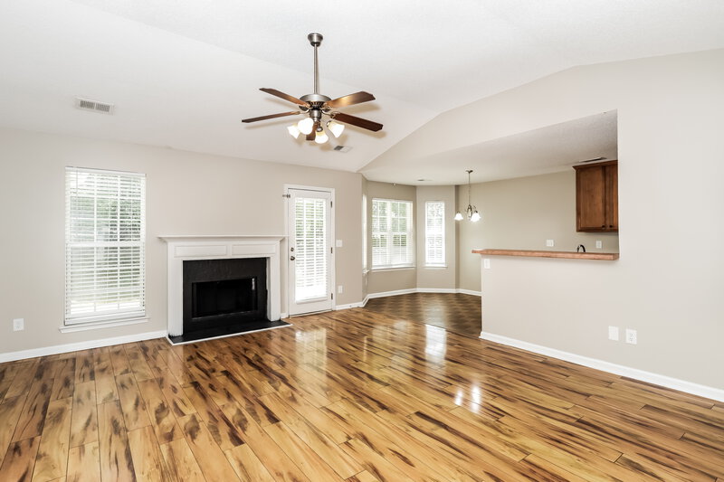 1,845/Mo, 808 Aarons Ct McDonough, GA 30252 Living Room View 2