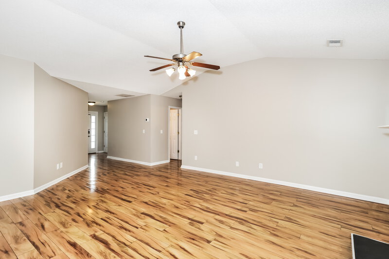 1,845/Mo, 808 Aarons Ct McDonough, GA 30252 Living Room View 3