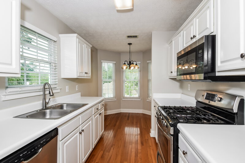 2,420/Mo, 2643 Kingsbrooke Ct NW Kennesaw, GA 30144 Kitchen View