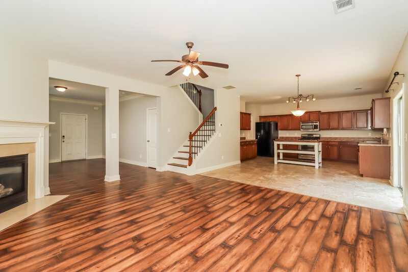 2,165/Mo, 231 Parkmont Way Dallas, GA 30132 Living Room View 2