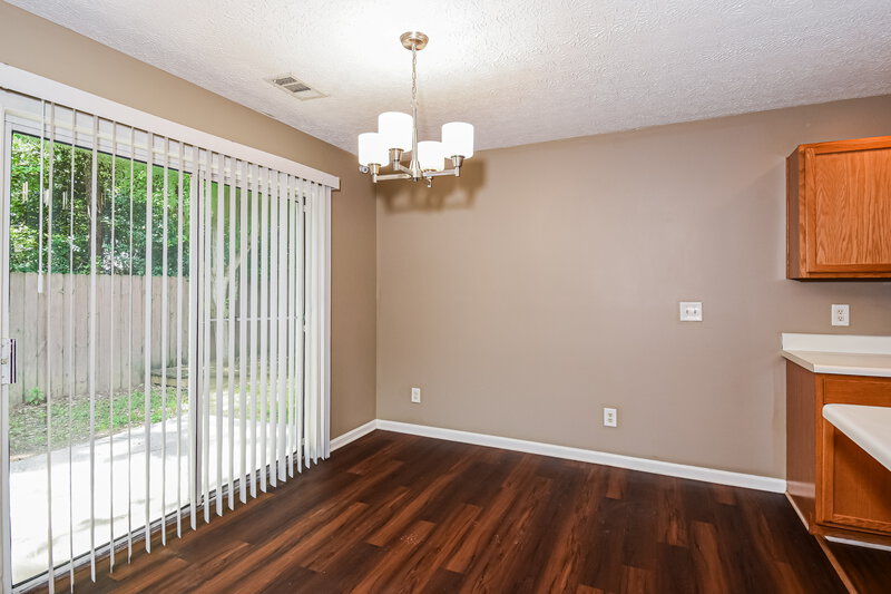 2,040/Mo, 217 Osmanthus Way Canton, GA 30114 Dining Room View