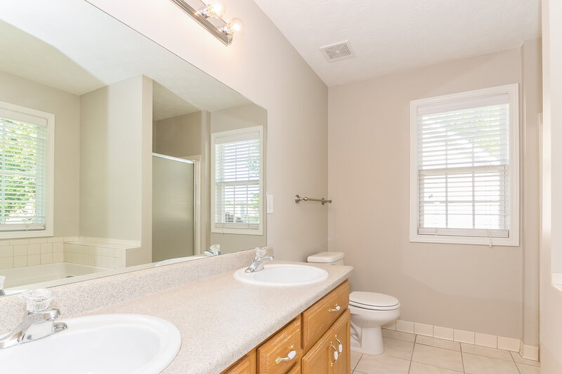 1,880/Mo, 437 Camella Cir McDonough, GA 30252 Master Bathroom View