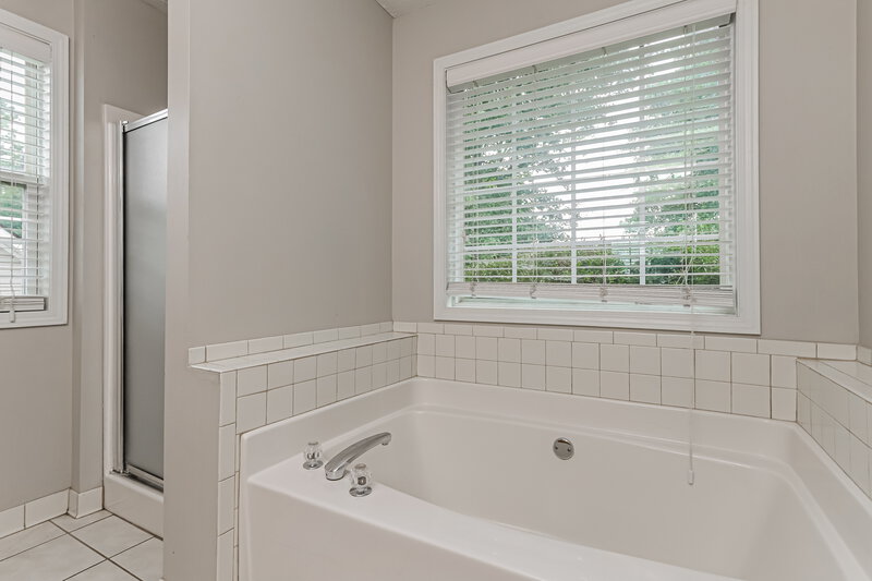 1,940/Mo, 437 Camella Cir McDonough, GA 30252 Main Bathroom View 2