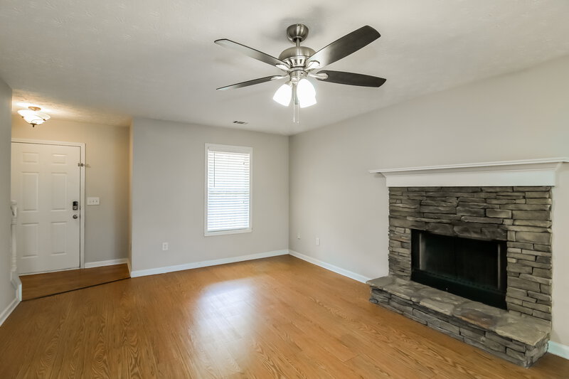 2,000/Mo, 4061 Edenbrooke Cir Loganville, GA 30052 Living Room View 2