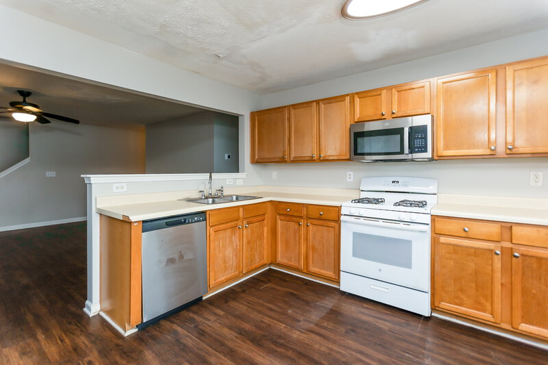 1,890/Mo, 320 Arrowhead Dr Dallas, GA 30132 Kitchen View