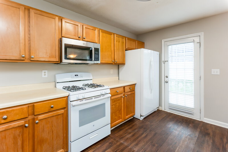1,890/Mo, 320 Arrowhead Dr Dallas, GA 30132 Kitchen View 2