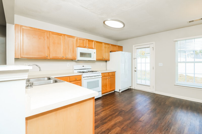 2,900/Mo, 320 Arrowhead Dr Dallas, GA 30132 Kitchen View