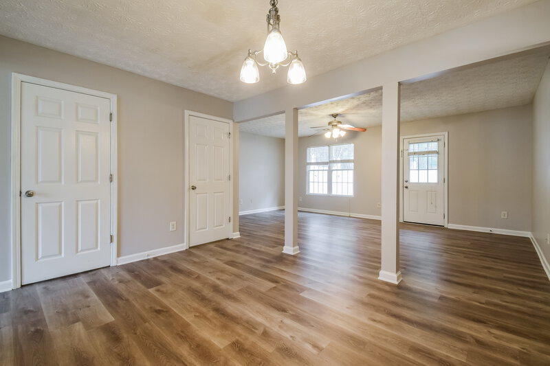 1,755/Mo, 2400 Piering Dr Lithonia, GA 30038 Dining Room View