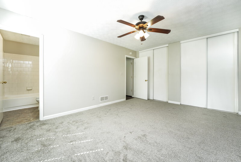 2,450/Mo, 462 Sherwood Cir Stone Mountain, GA 30087 Main Bedroom View 2