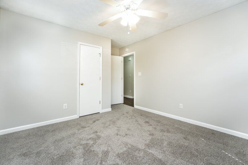 2,450/Mo, 462 Sherwood Cir Stone Mountain, GA 30087 Bedroom View 2