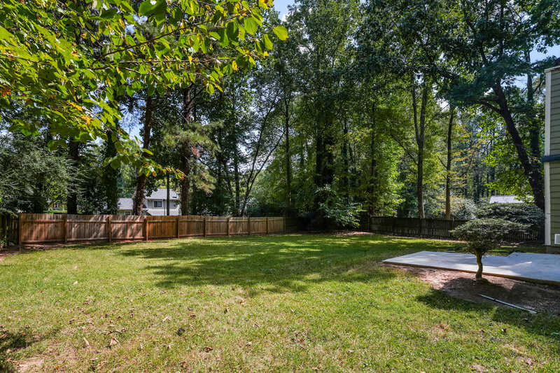 2,450/Mo, 462 Sherwood Cir Stone Mountain, GA 30087 Rear View 2