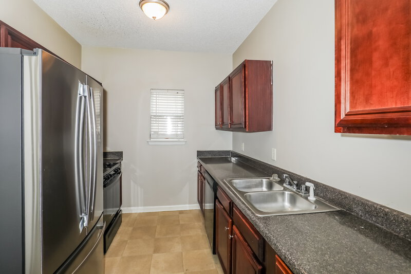 1,885/Mo, 7796 Newbury Dr Jonesboro, GA 30236 Kitchen View