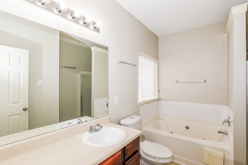 1,885/Mo, 7796 Newbury Dr Jonesboro, GA 30236 Main Bedroom View 3