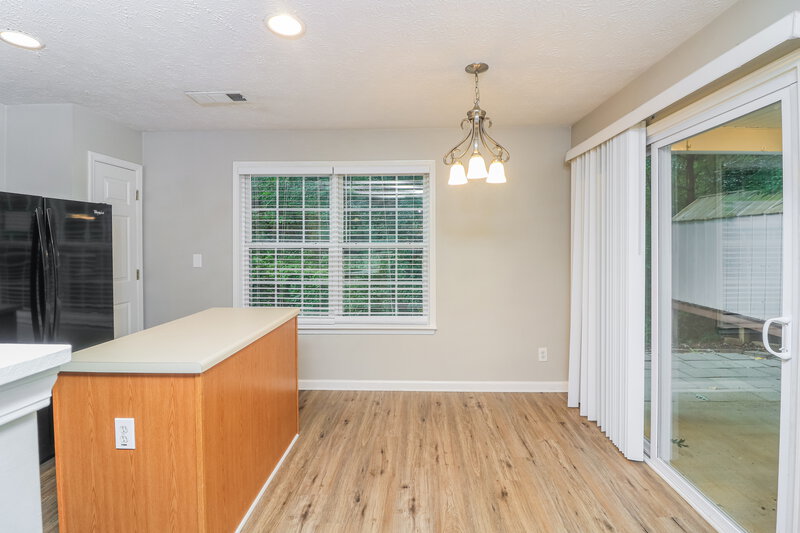 1,835/Mo, 632 Spanish Oak Dr Acworth, GA 30102 Dining Room View