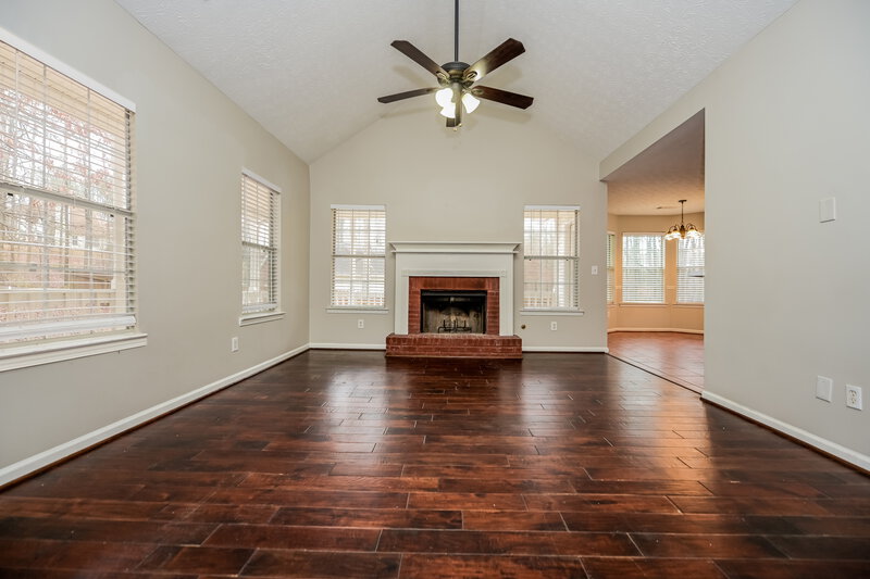 1,860/Mo, 255 Pebble Creek Dr McDonough, GA 30253 Living Room View