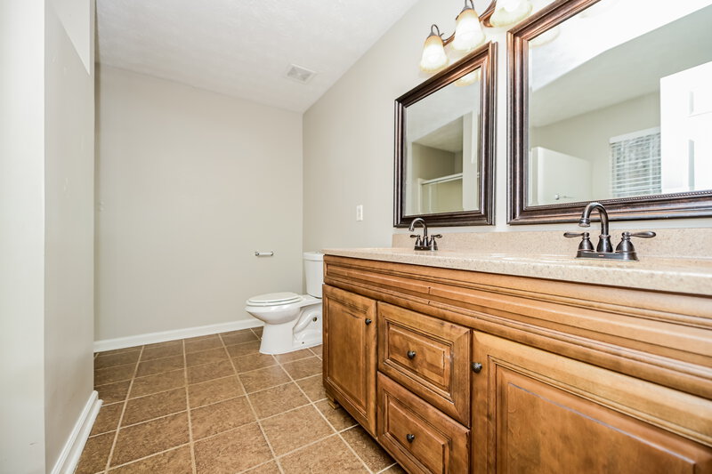 1,860/Mo, 255 Pebble Creek Dr McDonough, GA 30253 Main Bathroom View 2