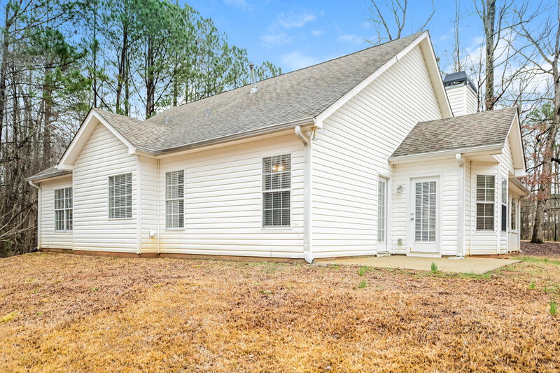 1,860/Mo, 255 Pebble Creek Dr McDonough, GA 30253 Rear View