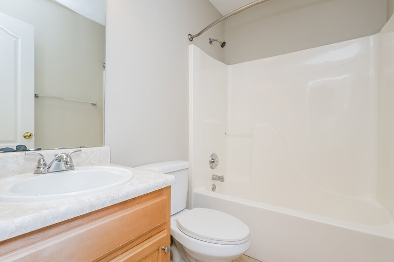 1,930/Mo, 6020 Winston Trce McDonough, GA 30252 Bathroom View