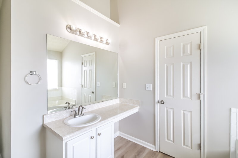 2,210/Mo, 650 Compton Ln McDonough, GA 30253 Bathroom View