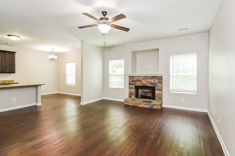2,090/Mo, 214 Bethany Manor Ct Ball Ground, GA 30107 Living Room View