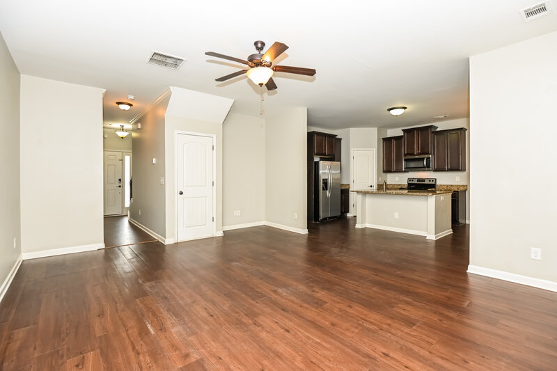 2,220/Mo, 214 Bethany Manor Ct Ball Ground, GA 30107 Living Room View 2