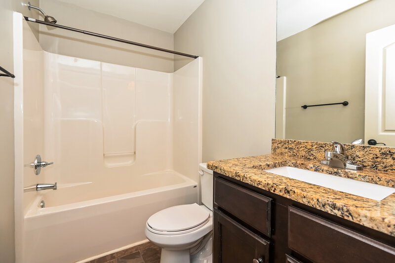 2,220/Mo, 214 Bethany Manor Ct Ball Ground, GA 30107 Bathroom View