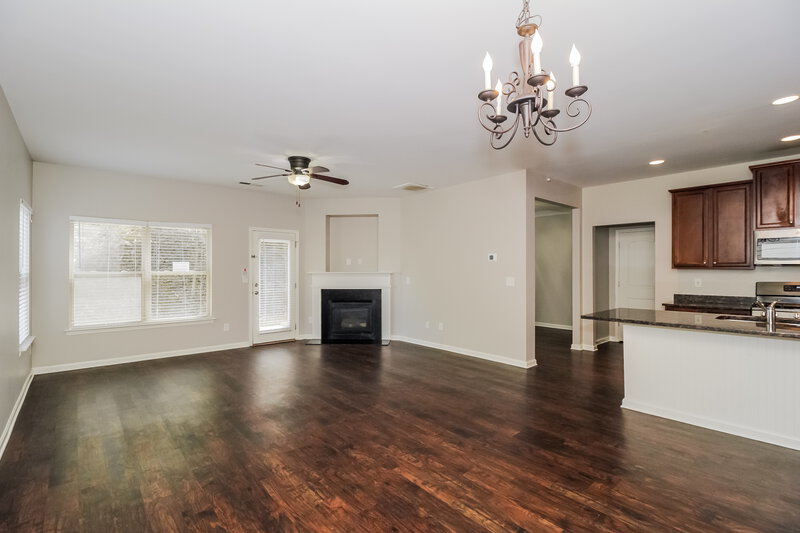 2,405/Mo, 4570 Roseman Trl Cumming, GA 30040 Living Room View 2