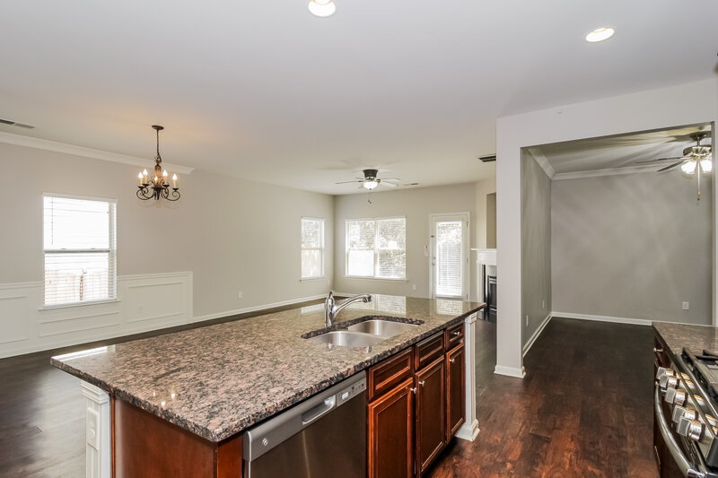 2,405/Mo, 4570 Roseman Trl Cumming, GA 30040 Kitchen View 2