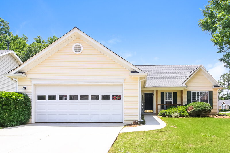 2,085/Mo, 180 Lake Cove Approach Newnan, GA 30265 External View