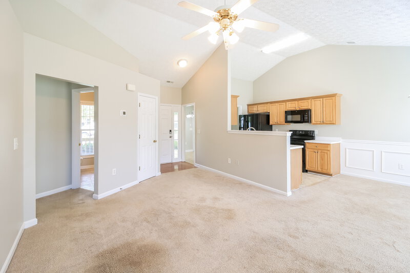 2,085/Mo, 180 Lake Cove Approach Newnan, GA 30265 Living Room View 2