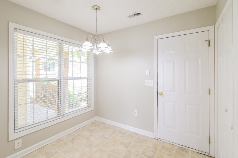 2,085/Mo, 180 Lake Cove Approach Newnan, GA 30265 Dining Room View