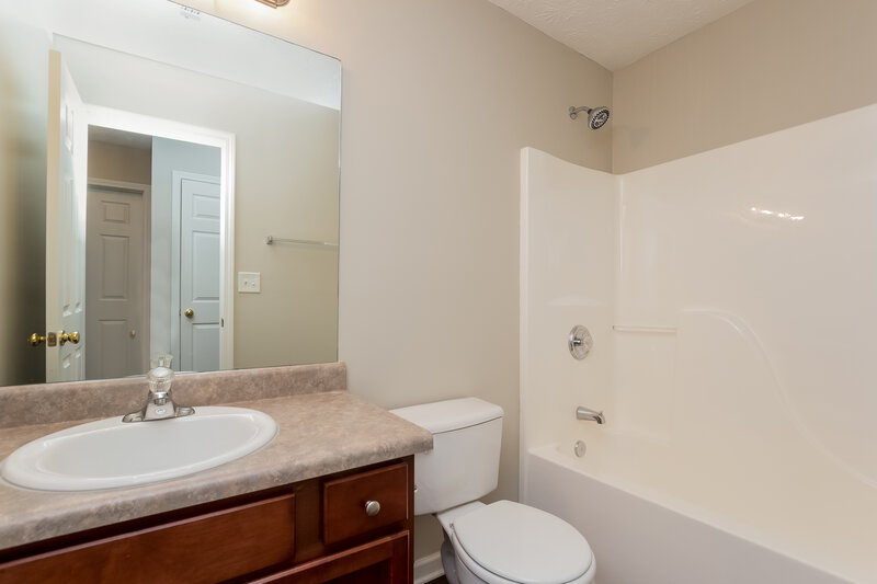1,970/Mo, 1701 Sydney Mill Ct Buford, GA 30519 Bathroom View