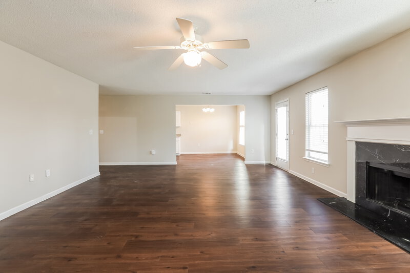 1,605/Mo, 3046 Summer Breeze Dr Villa Rica, GA 30180 Living Room View 2