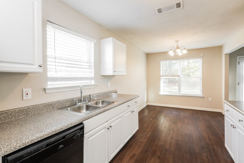 1,605/Mo, 3046 Summer Breeze Dr Villa Rica, GA 30180 Kitchen View