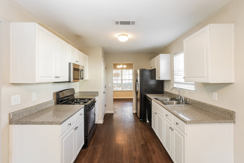 1,605/Mo, 3046 Summer Breeze Dr Villa Rica, GA 30180 Kitchen View 2