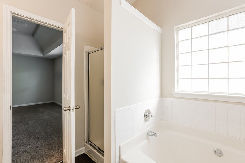 1,605/Mo, 3046 Summer Breeze Dr Villa Rica, GA 30180 Main Bathroom View