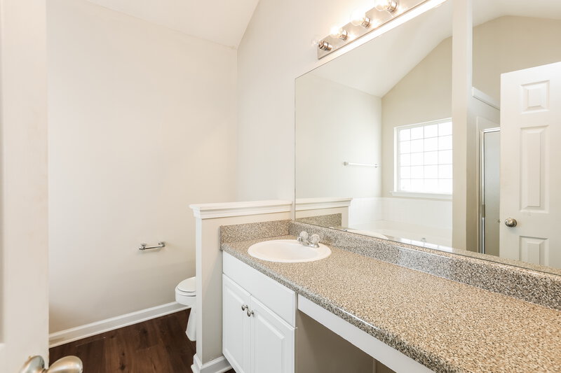 1,605/Mo, 3046 Summer Breeze Dr Villa Rica, GA 30180 Main Bathroom View 2