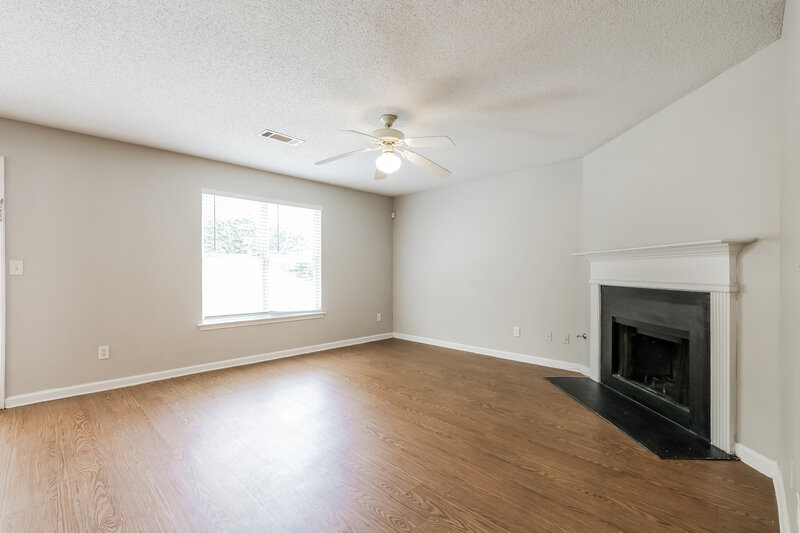 1,990/Mo, 3038 Summer Breeze Dr Villa Rica, GA 30180 Living Room View 3