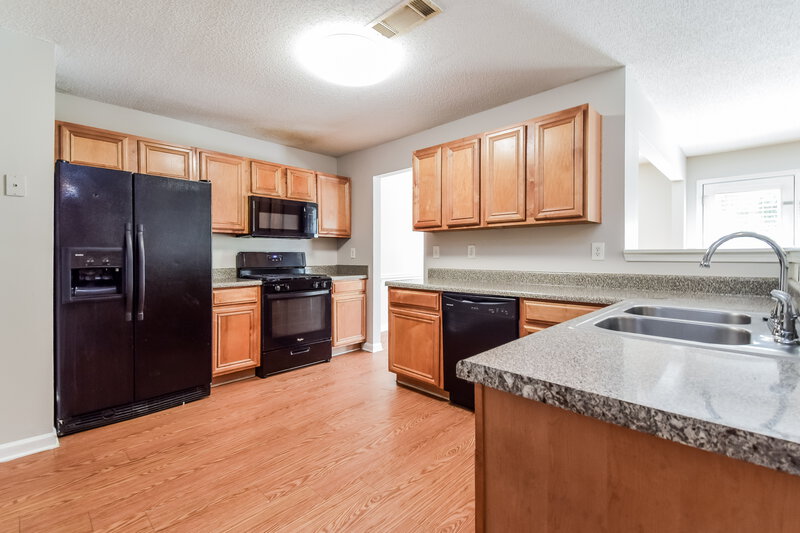 2,165/Mo, 3038 Summer Breeze Dr Villa Rica, GA 30180 Kitchen View 2