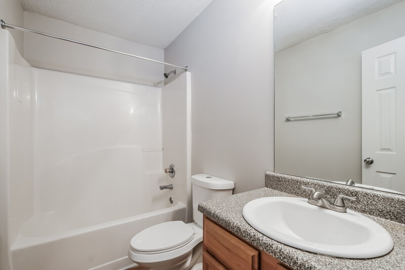 1,990/Mo, 3038 Summer Breeze Dr Villa Rica, GA 30180 Bathroom View