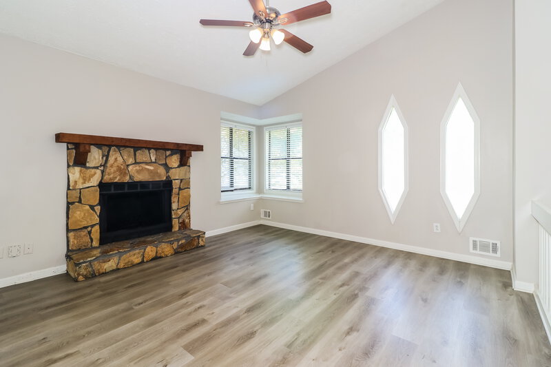 1,875/Mo, 3684 Linwood Way Snellville, GA 30039 Living Room View