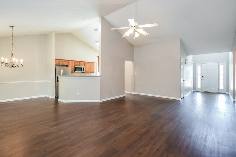 2,285/Mo, 3771 Bogan Mill Rd Buford, GA 30519 Living Room View 2