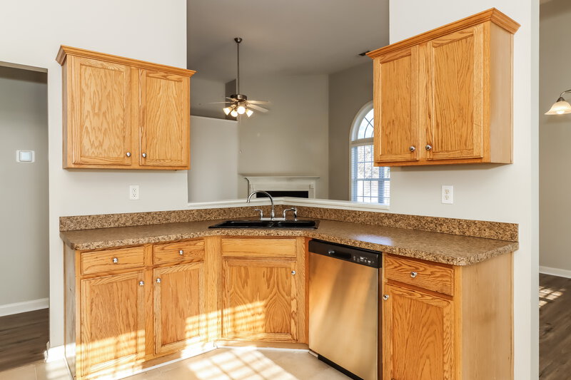 1,690/Mo, 9500 Poole Rd Villa Rica, GA 30180 Kitchen View