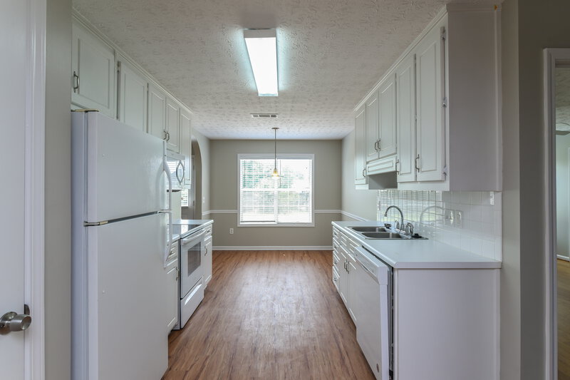 1,860/Mo, 4089 Alaina Ave Loganville, GA 30052 Kitchen View