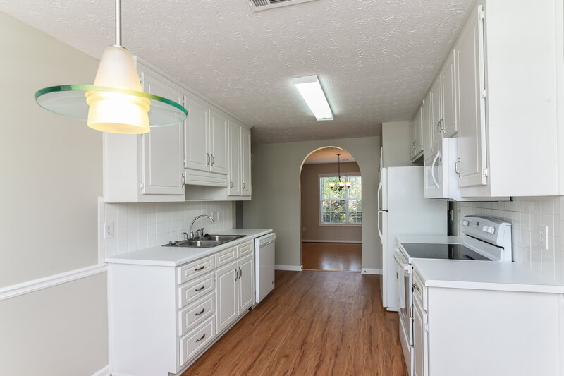 1,860/Mo, 4089 Alaina Ave Loganville, GA 30052 Kitchen View 3