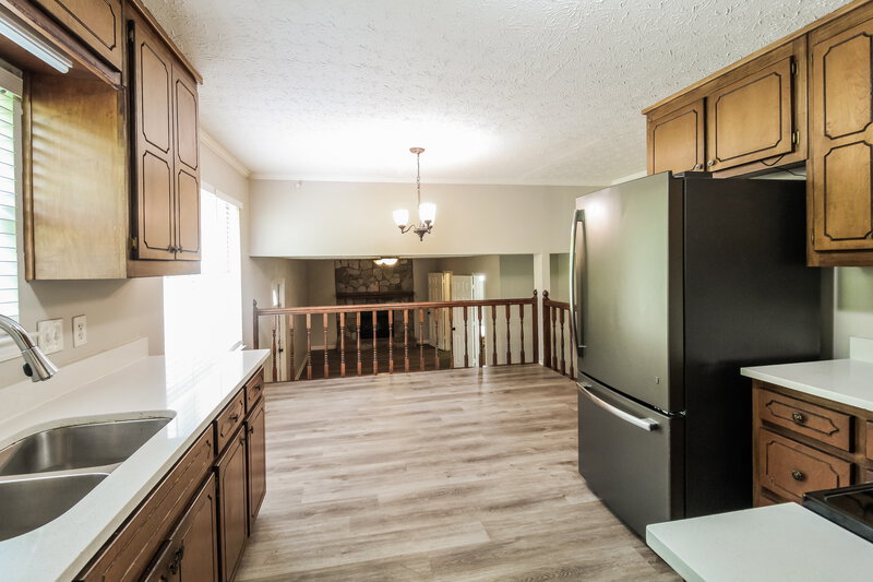 1,990/Mo, 121 River Trace Ct McDonough, GA 30253 Kitchen View