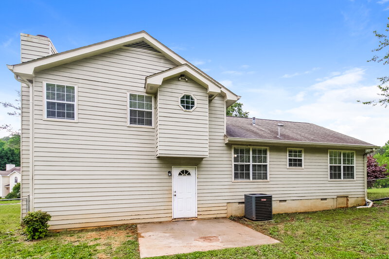 1,990/Mo, 121 River Trace Ct McDonough, GA 30253 Rear View
