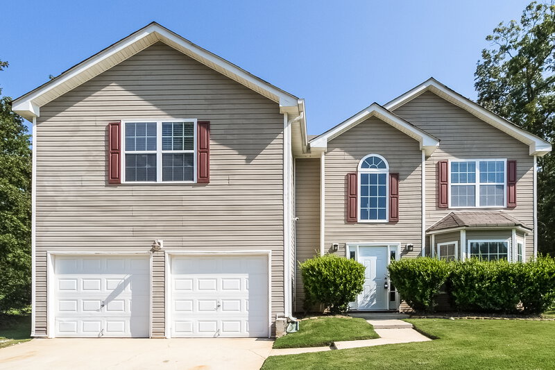 2,450/Mo, 412 Peterson Dr Stockbridge, GA 30281 External View